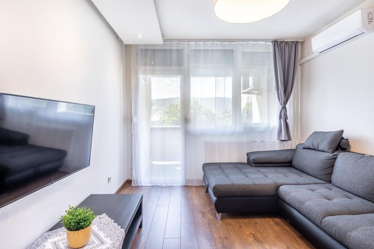 Cozy Quiet Apartment With A Balcony Budapeszt Zewnętrze zdjęcie